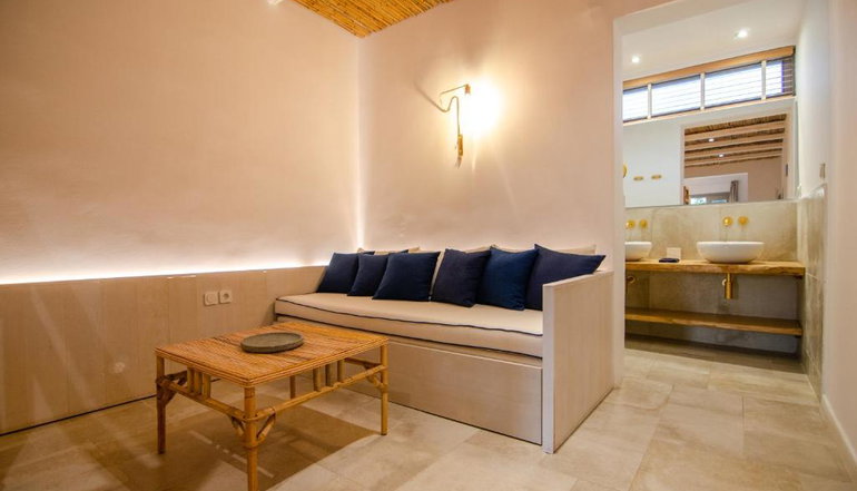 4* Dionysos Sea Side Resort