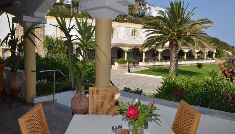 4* Dolphin Bay Seaside Resort & Suites - Γαλησσάς, Σύρος
