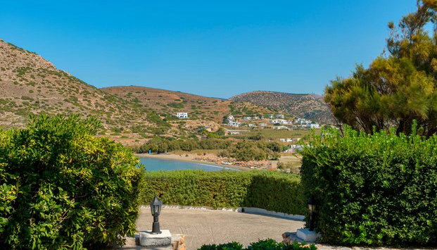 4* Dolphin Bay Seaside Resort & Suites - Γαλησσάς, Σύρος