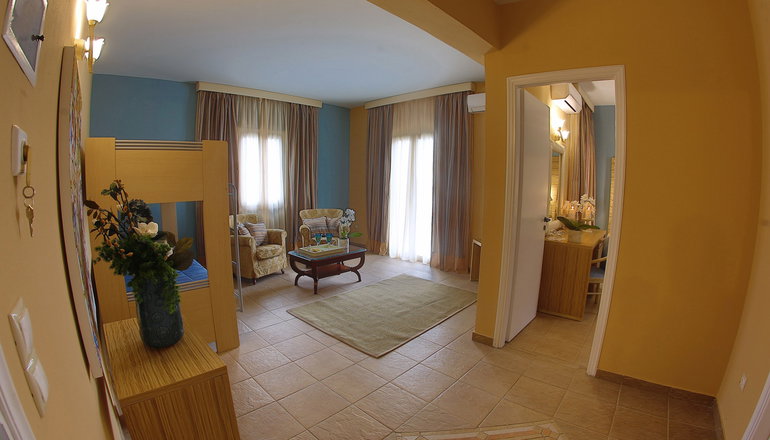 4* Dolphin Bay Seaside Resort & Suites - Γαλησσάς, Σύρος