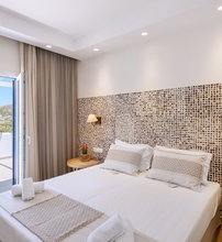 4* Dolphin Bay Seaside Resort & Suites - Γαλησσάς, Σύρος