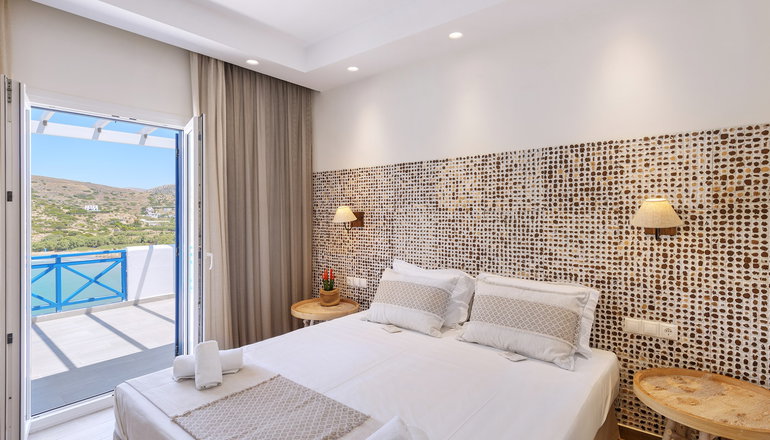 4* Dolphin Bay Seaside Resort & Suites - Γαλησσάς, Σύρος
