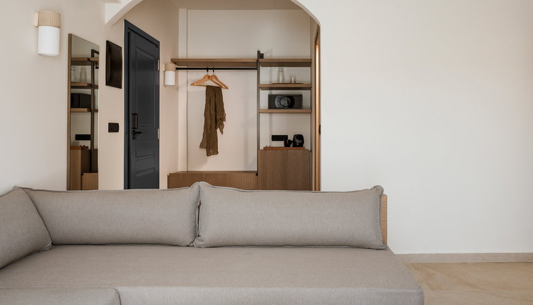 4* Dolphin Bay Seaside Resort & Suites - Γαλησσάς, Σύρος