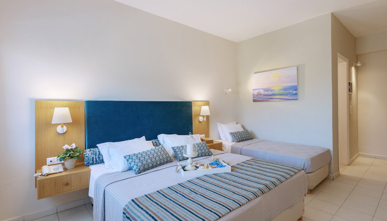 4* Dolphin Bay Seaside Resort & Suites - Γαλησσάς, Σύρος