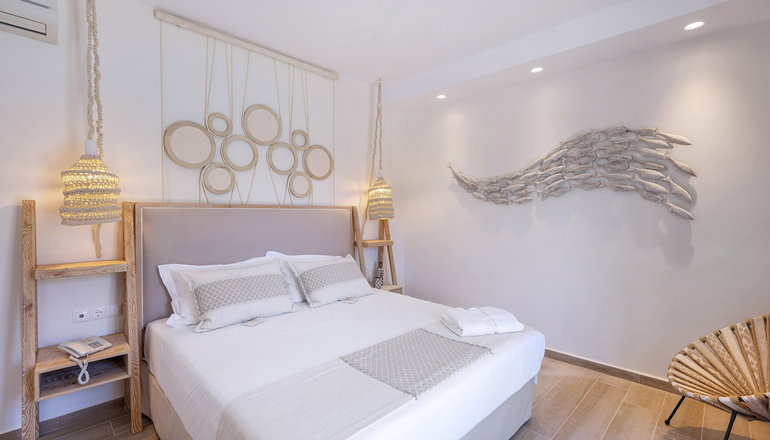 4* Dolphin Bay Seaside Resort & Suites - Γαλησσάς, Σύρος