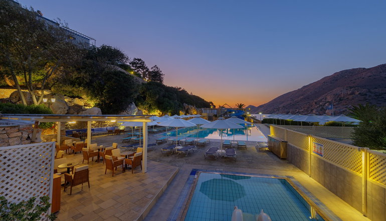 4* Dolphin Bay Seaside Resort & Suites - Γαλησσάς, Σύρος