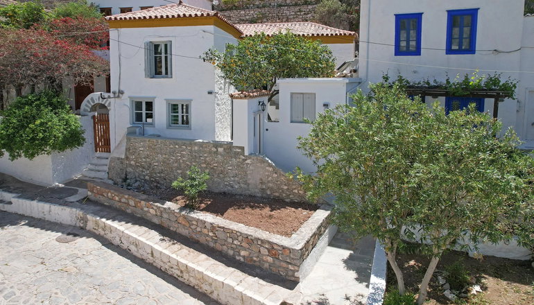 Douskos Citrus Apartments