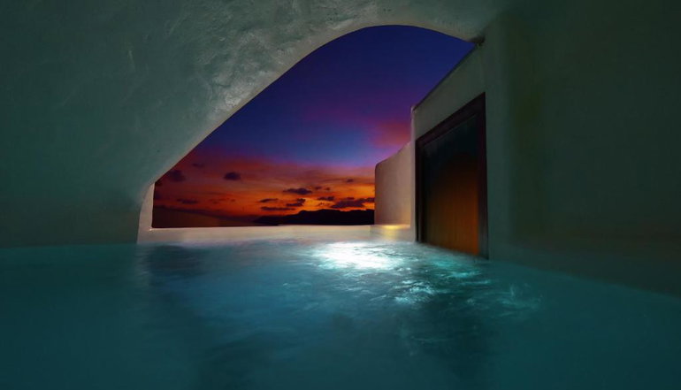 4* Ducato di Oia Santorini