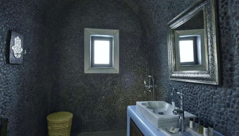 4* Ducato di Oia Santorini