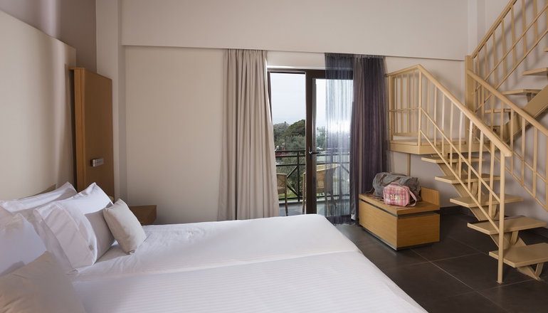 4* Elite City Resort