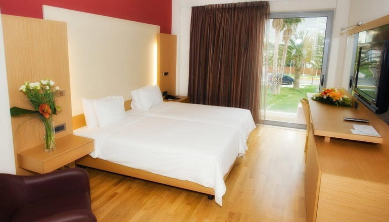4* Elite City Resort
