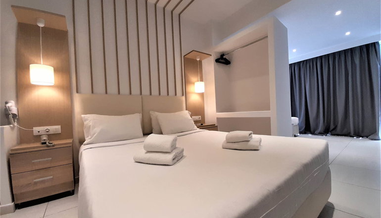 4* Elite Hotel