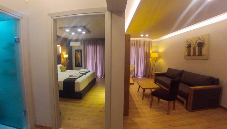 4* Elmi Suites Beach Hotel - Χερσόνησος, Κρήτη