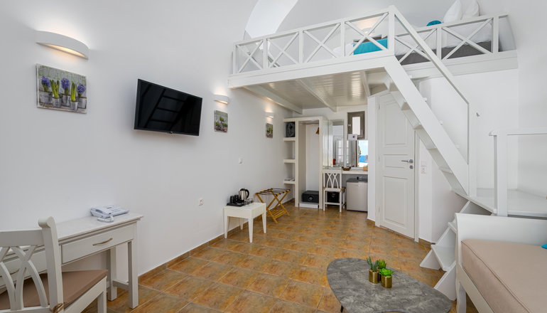 4* En Plo Boutique Suites - Οία, Σαντορίνη