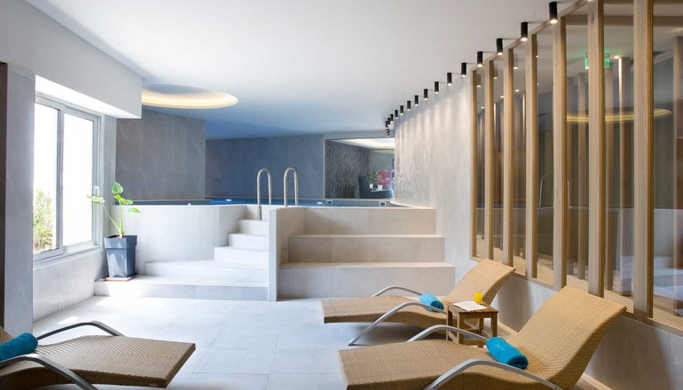 4* Eretria Hotel & Spa Resort