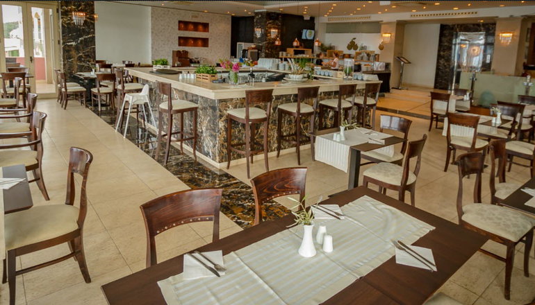 4* Esperides Resort