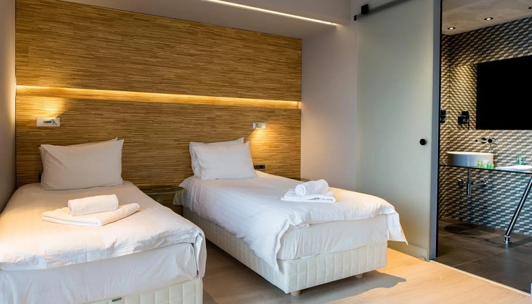 4* Essence Living Exclusive Hotel