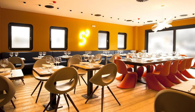4* Essence Living Exclusive Hotel