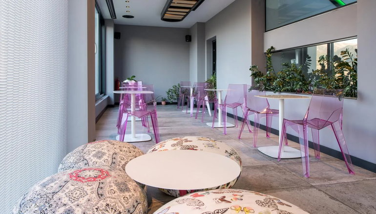 4* Essence Living Exclusive Hotel