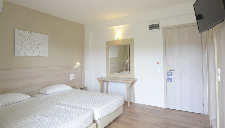 4* Evia Riviera Resort