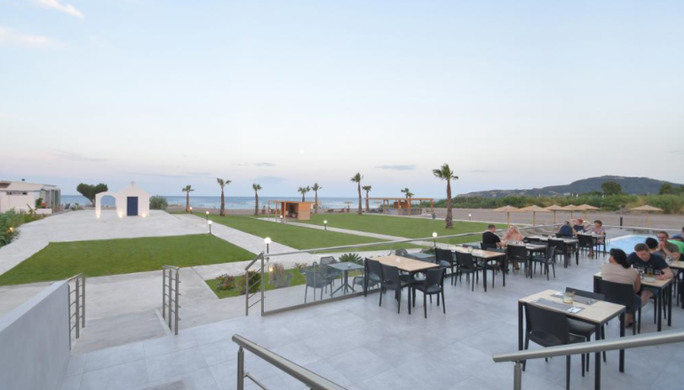 4* Evita Bay Hotel