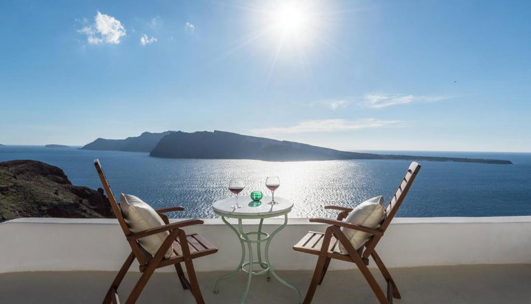 4* Fanari Villas Santorini