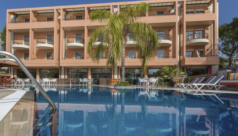4* Flisvos Royal Hotel