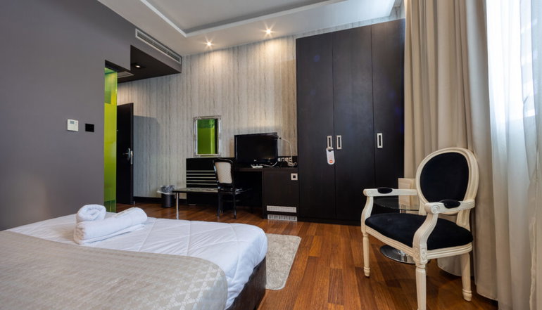4* Gallery Art Hotel