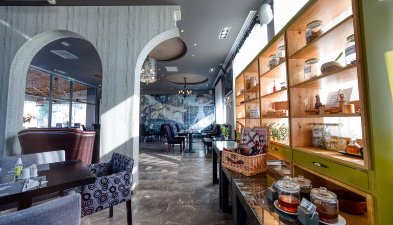 4* Gallery Art Hotel