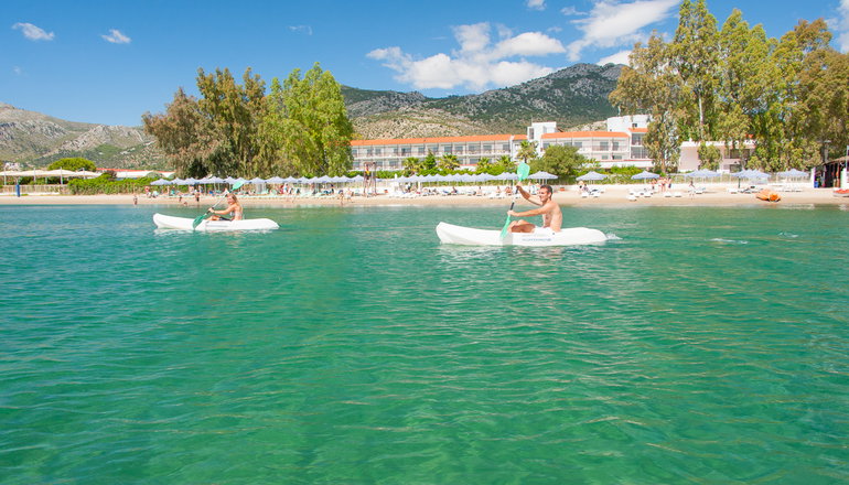 4* Golden Coast Hotel & Bungalows