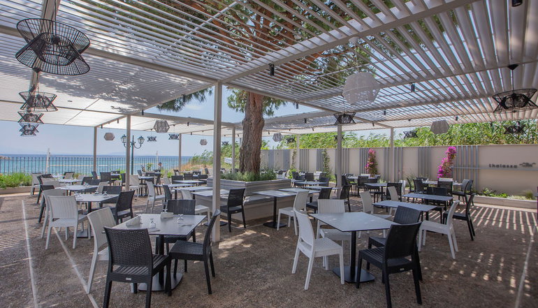 4* Golden Coast Hotel & Bungalows