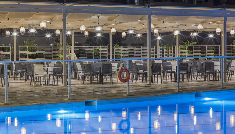 4* Golden Coast Hotel & Bungalows