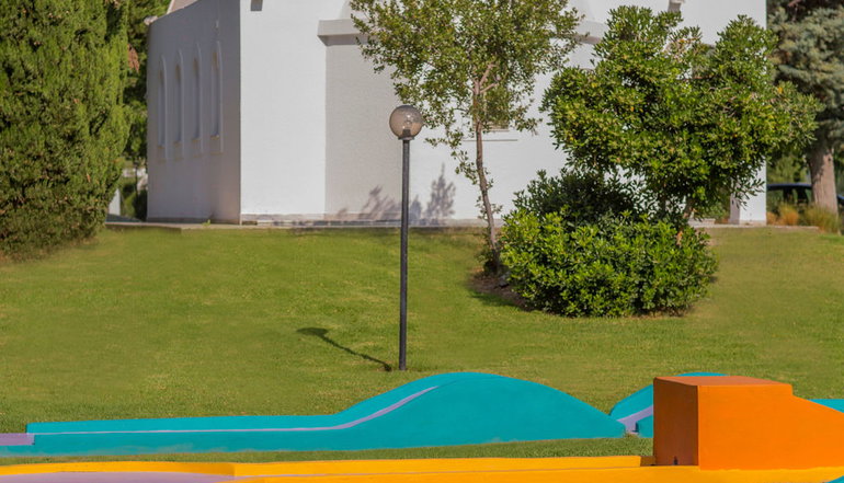 4* Golden Coast Hotel & Bungalows