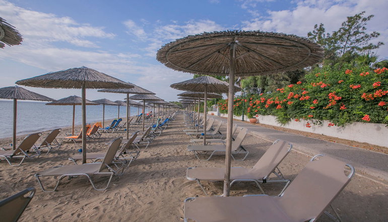 4* Golden Coast Hotel & Bungalows