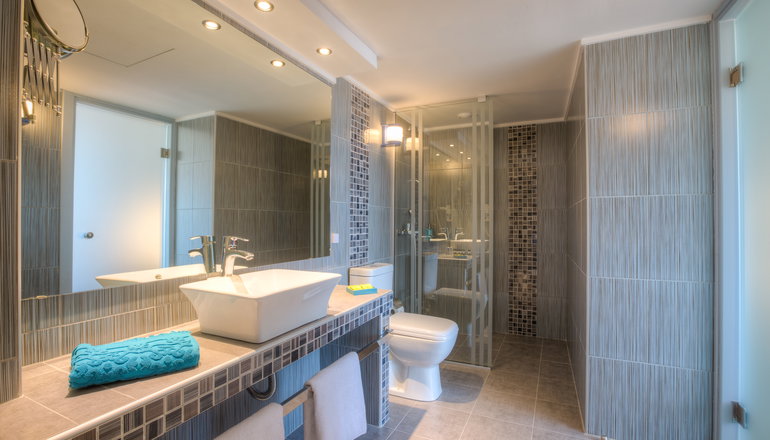 4* Golden Coast Hotel & Bungalows