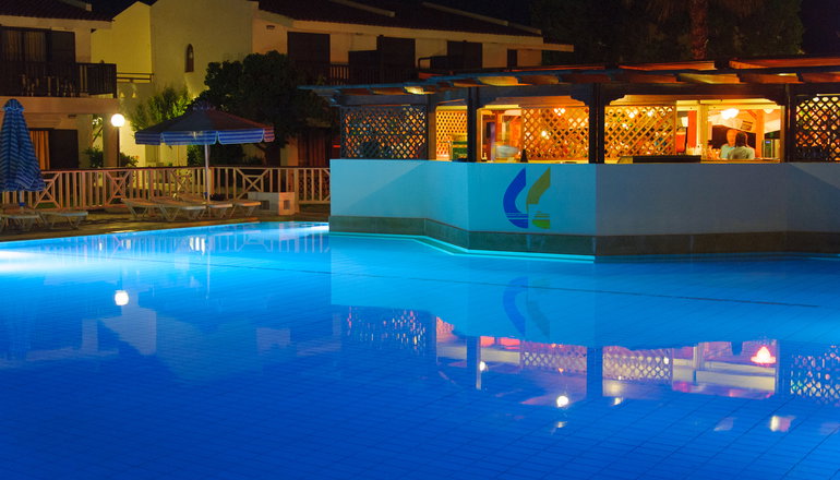 4* Golden Coast Hotel & Bungalows