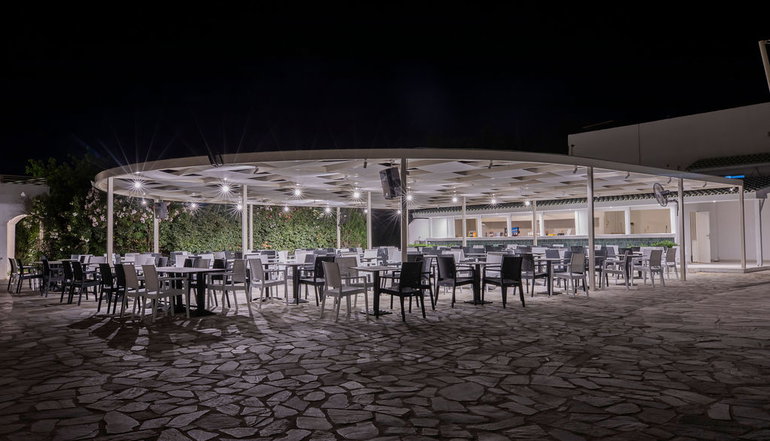4* Golden Coast Hotel & Bungalows