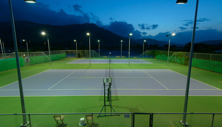 4* Golden Coast Hotel & Bungalows