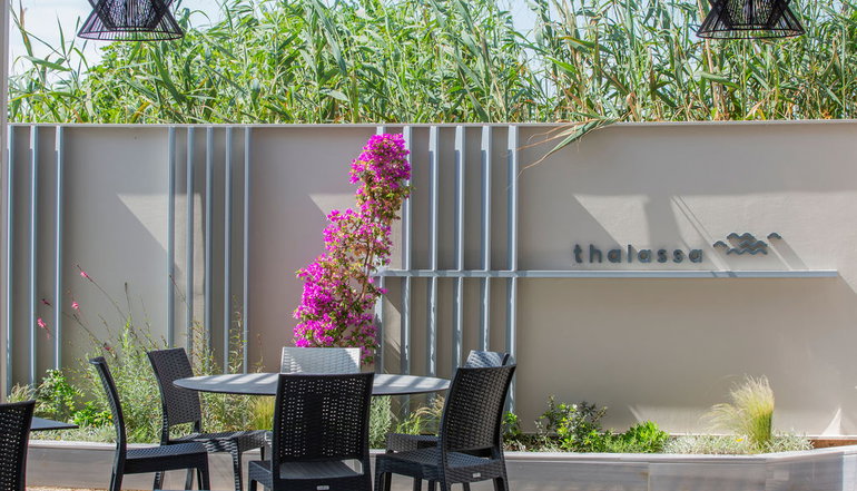 4* Golden Coast Hotel & Bungalows