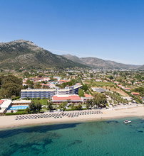 4* Golden Coast Hotel & Bungalows