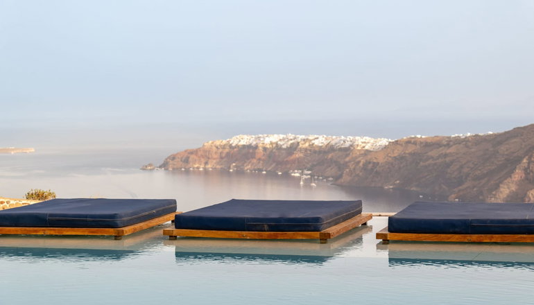 5* Amaze Suites - Ημεροβίγλι, Σαντορίνη