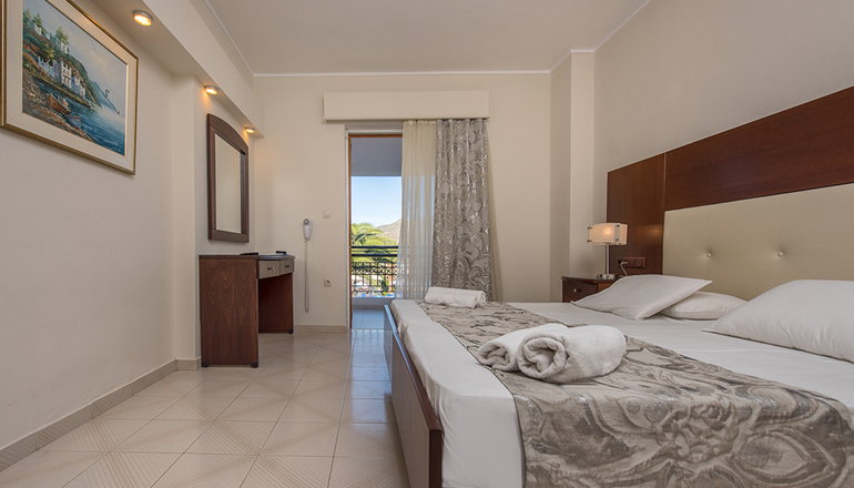 4* Golden Sun Hotel