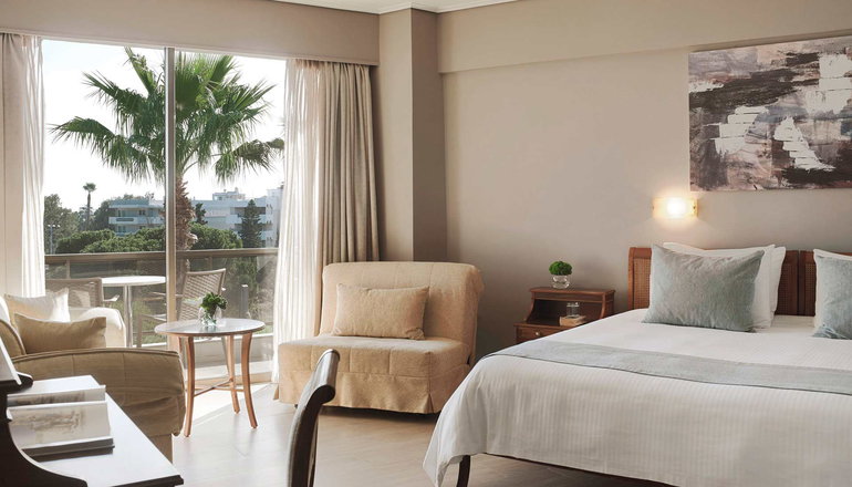 4* Golden Sun Hotel