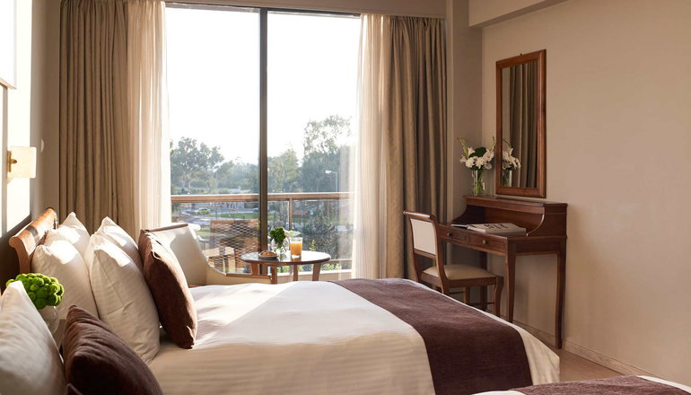 4* Golden Sun Hotel