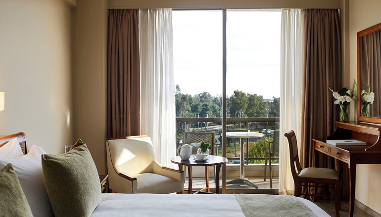 4* Golden Sun Hotel