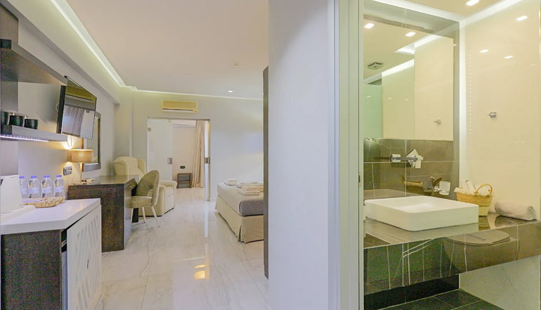 4* Hotel Tropical - Χανιώτη, Χαλκιδική