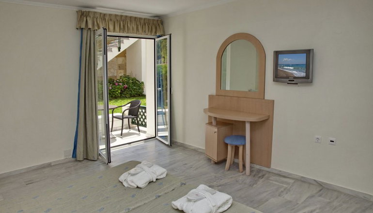 4* Jo An Beach Hotel - Ρέθυμνο, Κρήτη