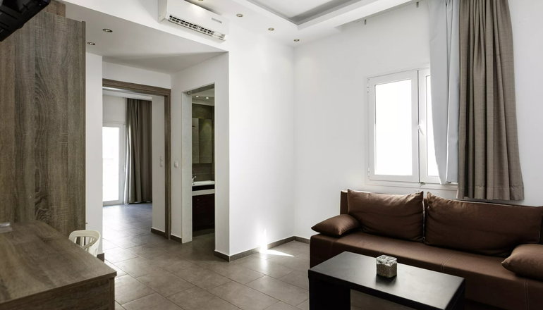 4* Kahlua Hotel