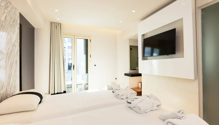 4* Kahlua Hotel