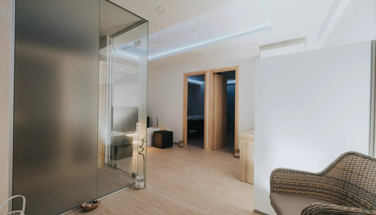 4* Kahlua Hotel
